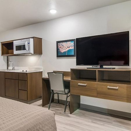 Woodspring Suites East Lansing - University Area Dış mekan fotoğraf
