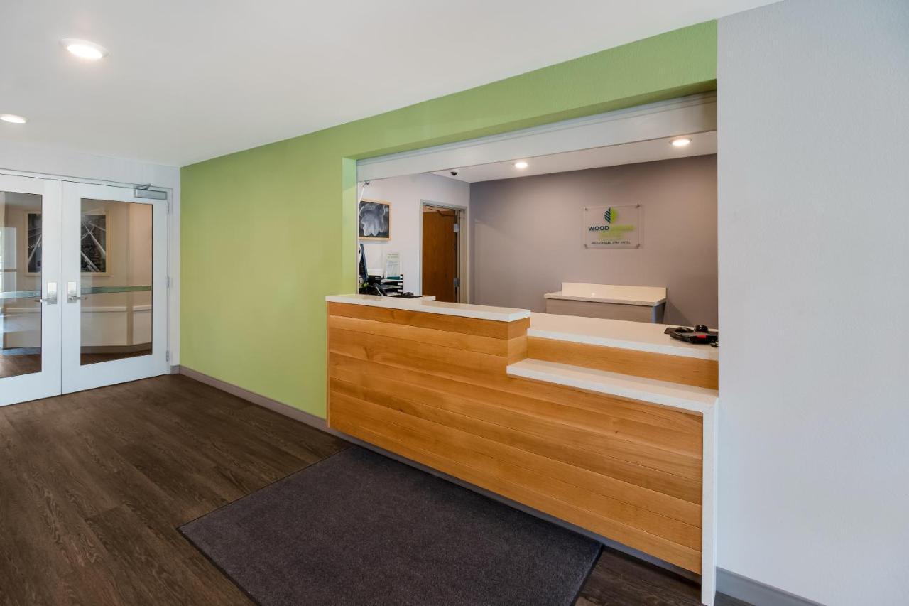 Woodspring Suites East Lansing - University Area Dış mekan fotoğraf