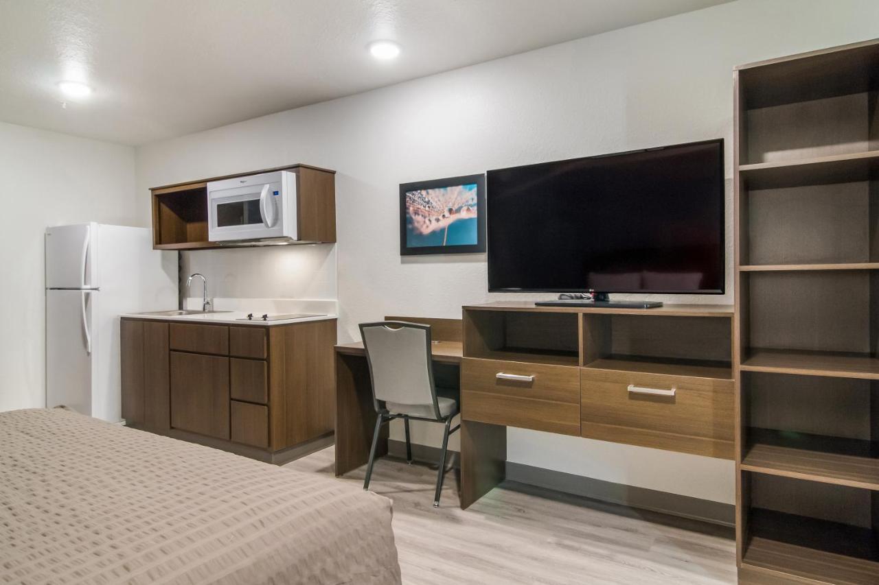 Woodspring Suites East Lansing - University Area Dış mekan fotoğraf