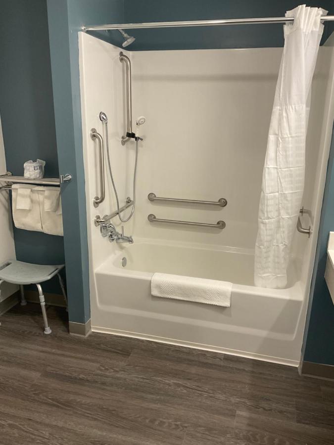Woodspring Suites East Lansing - University Area Dış mekan fotoğraf
