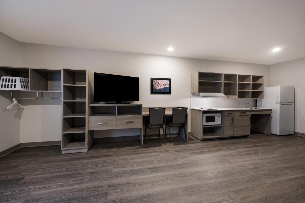 Woodspring Suites East Lansing - University Area Dış mekan fotoğraf